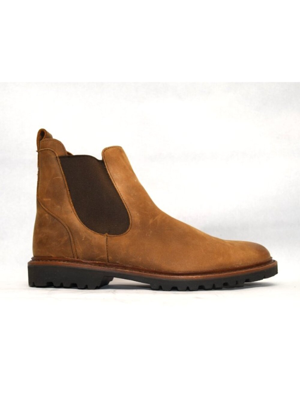 New! Allen Edmonds Grafton Chelsea Boot Tan Nubuck Size 8.5 D 6887 DD560